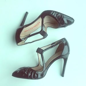 Bruno Frisoni black pumps